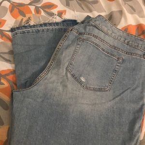 Torrid size 14 boyfriend jeans